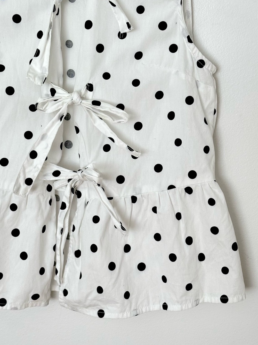 White Polka Dot Tie-Front Sleeveless Top 100% Cotton - Picture 5 of 6